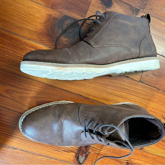 Steve Madden men’s brown leather lace-up high top shoes/boots. Worn twice. - Picture 4 of 6
